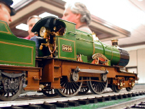 77200014.jpg (146260 bytes)