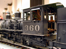 77200037.jpg (125934 bytes)