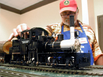 A087.jpg (104978 bytes)