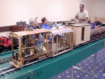 D009.jpg (124353 bytes)