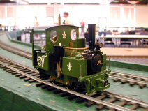 E006.jpg (126270 bytes)